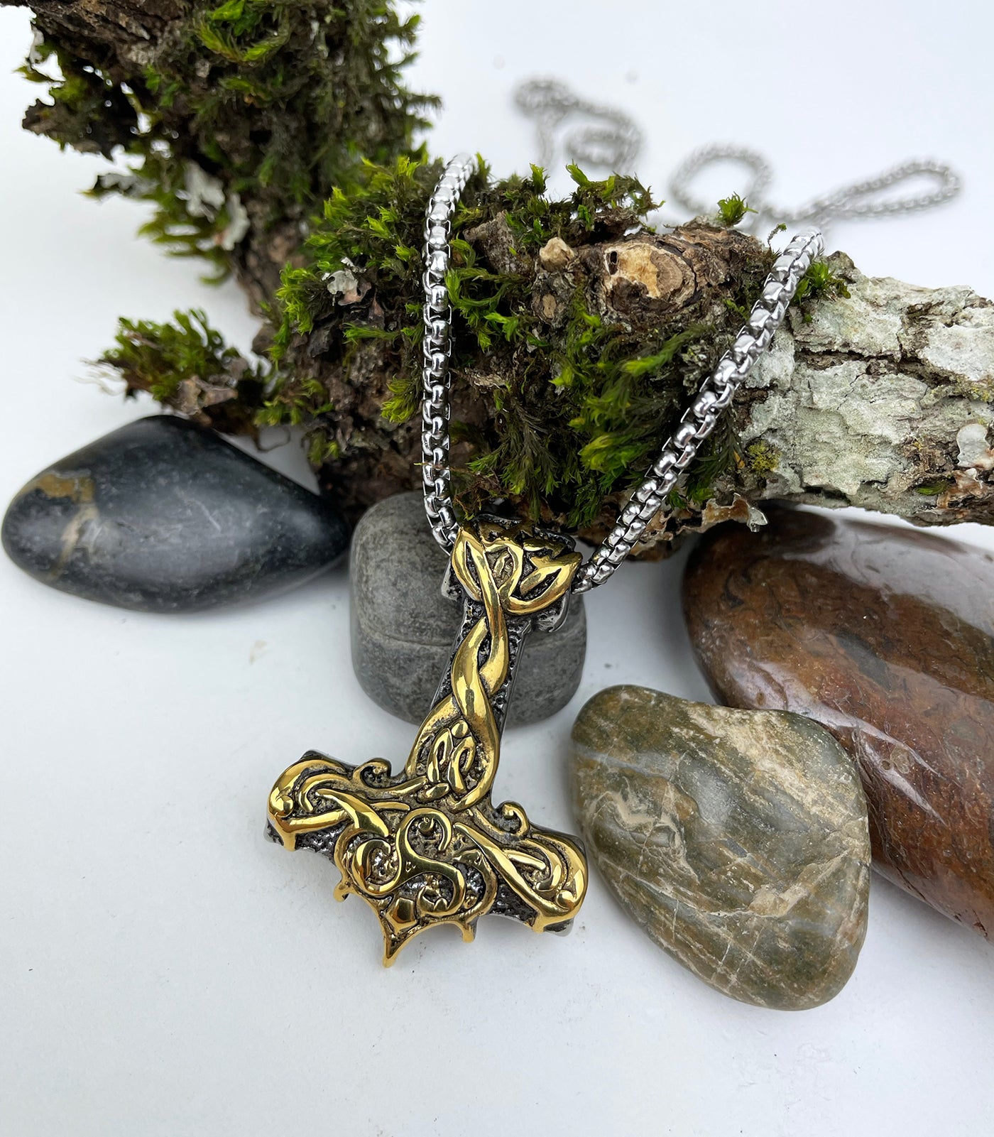 Triskele Fluid Gold Details on Stainless Steel Thor's Hammer