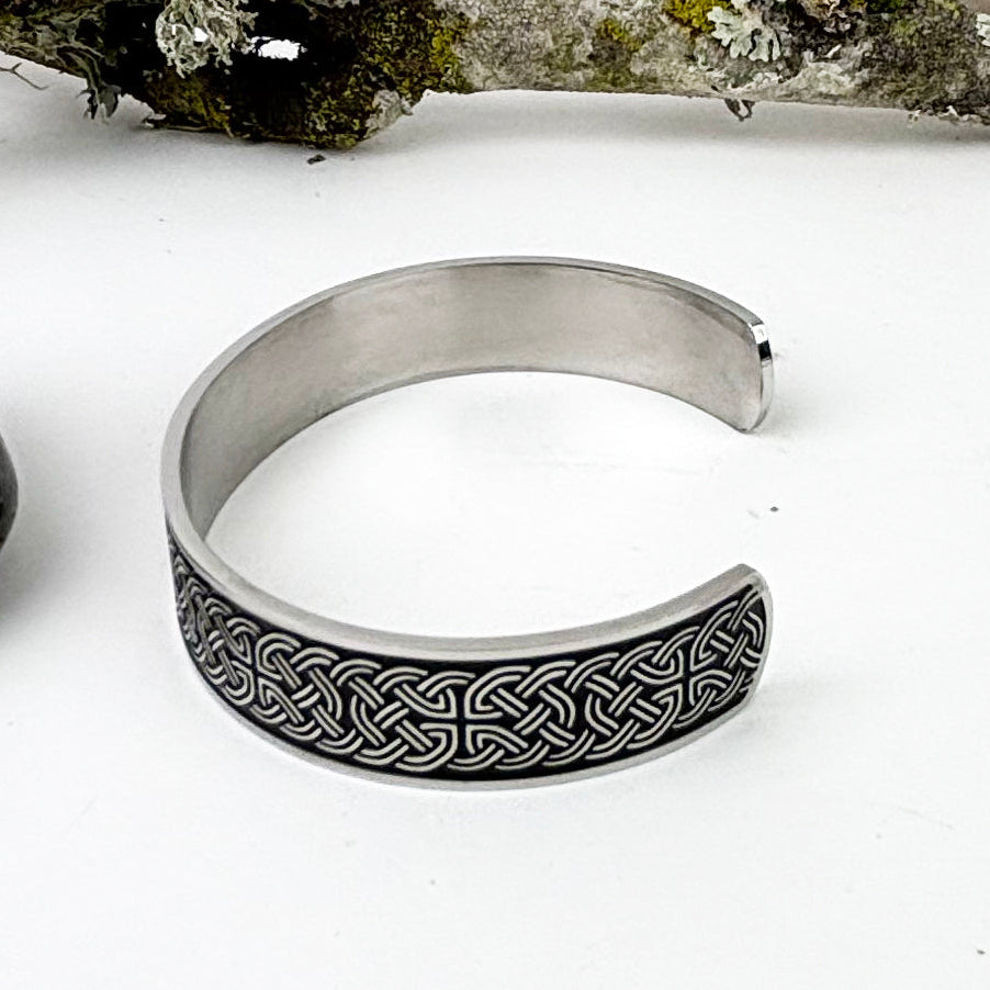 Double Celtic Knot Men's Cuff Bracelet