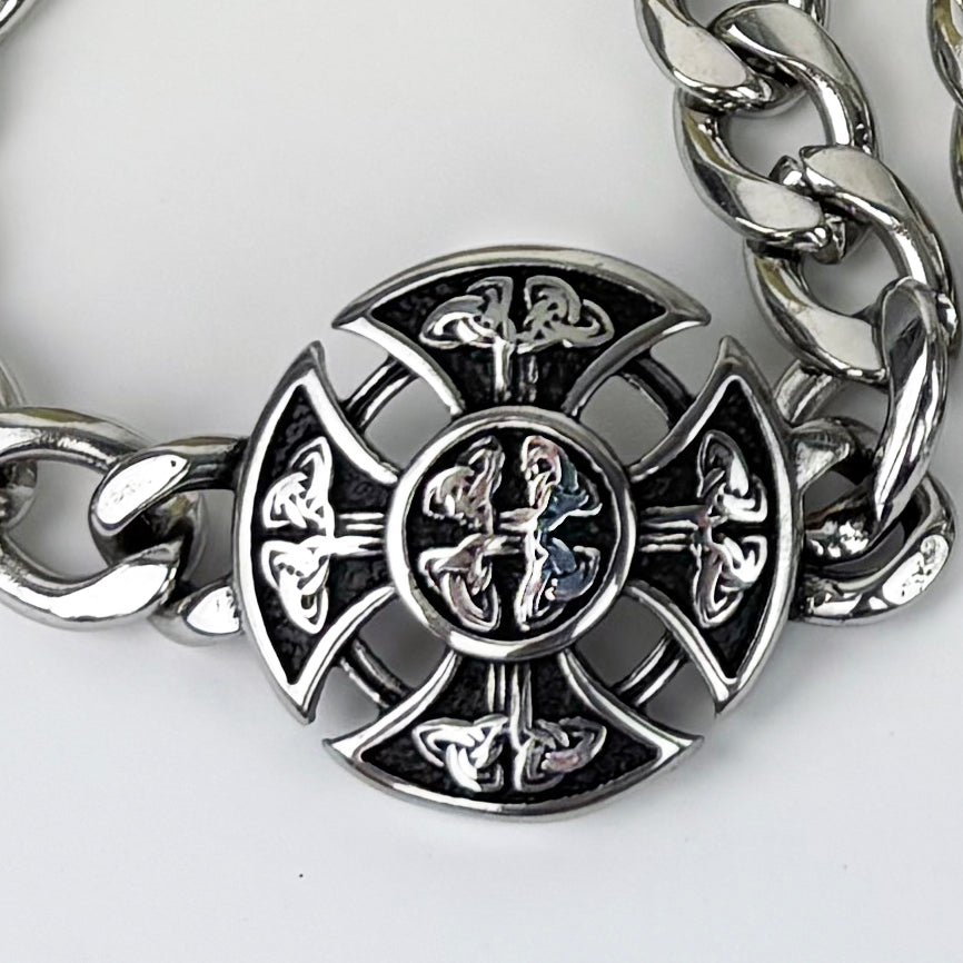 Heavy Chain with Celtic Symbol Men's Bracelet