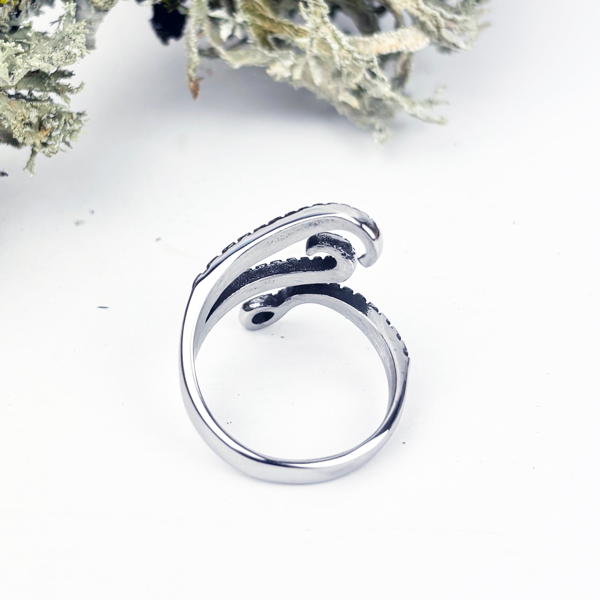 Deep Ocean "Release the Kracken" Ring