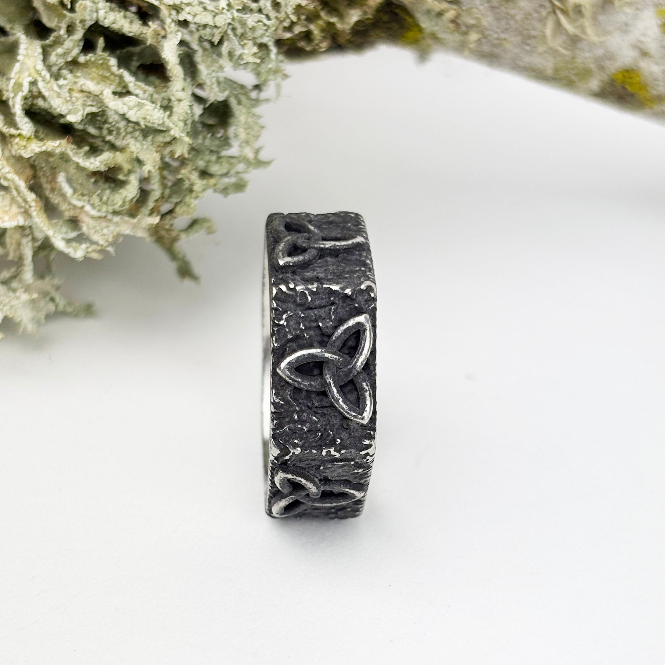 Hammered Octagon with Trinity Knot Ring