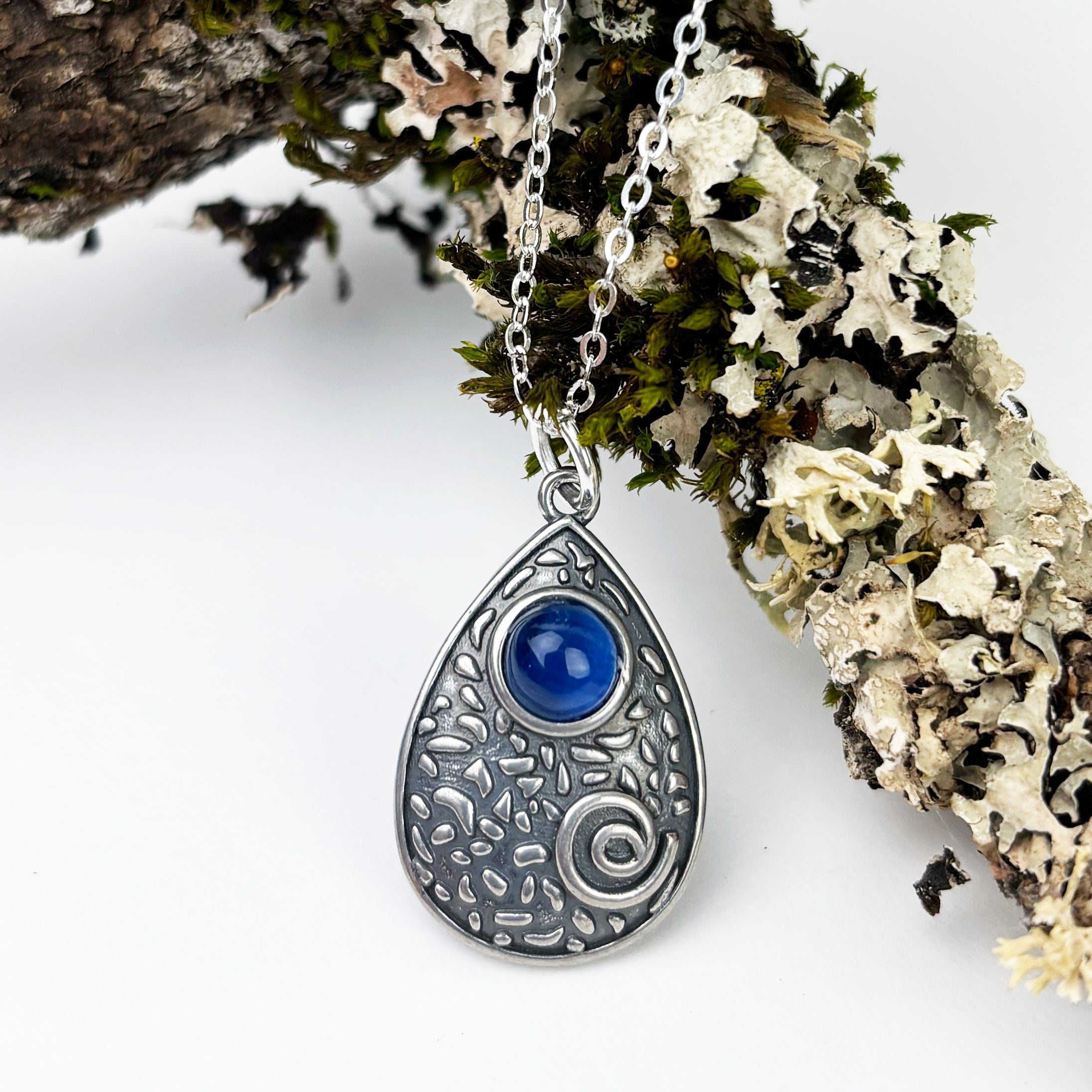 LIMITED EDITION - Celtic Spiral with Kyanite gemstones