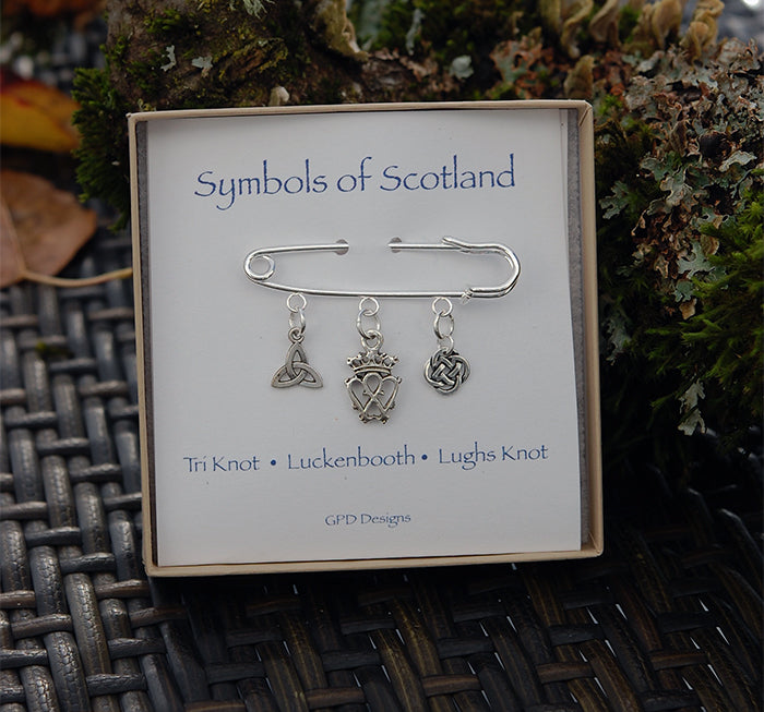 Scottish Luckenbooth Pin