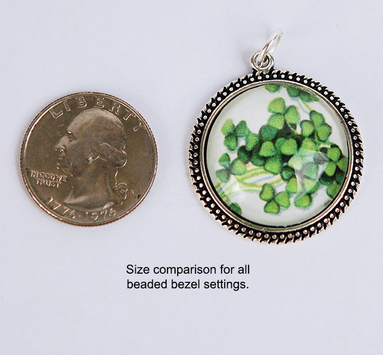 Irish Shamrocks in Beaded Bezel Pendant