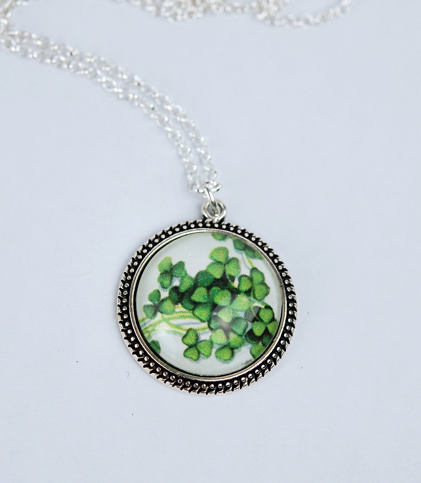 Irish Shamrocks in Beaded Bezel Pendant