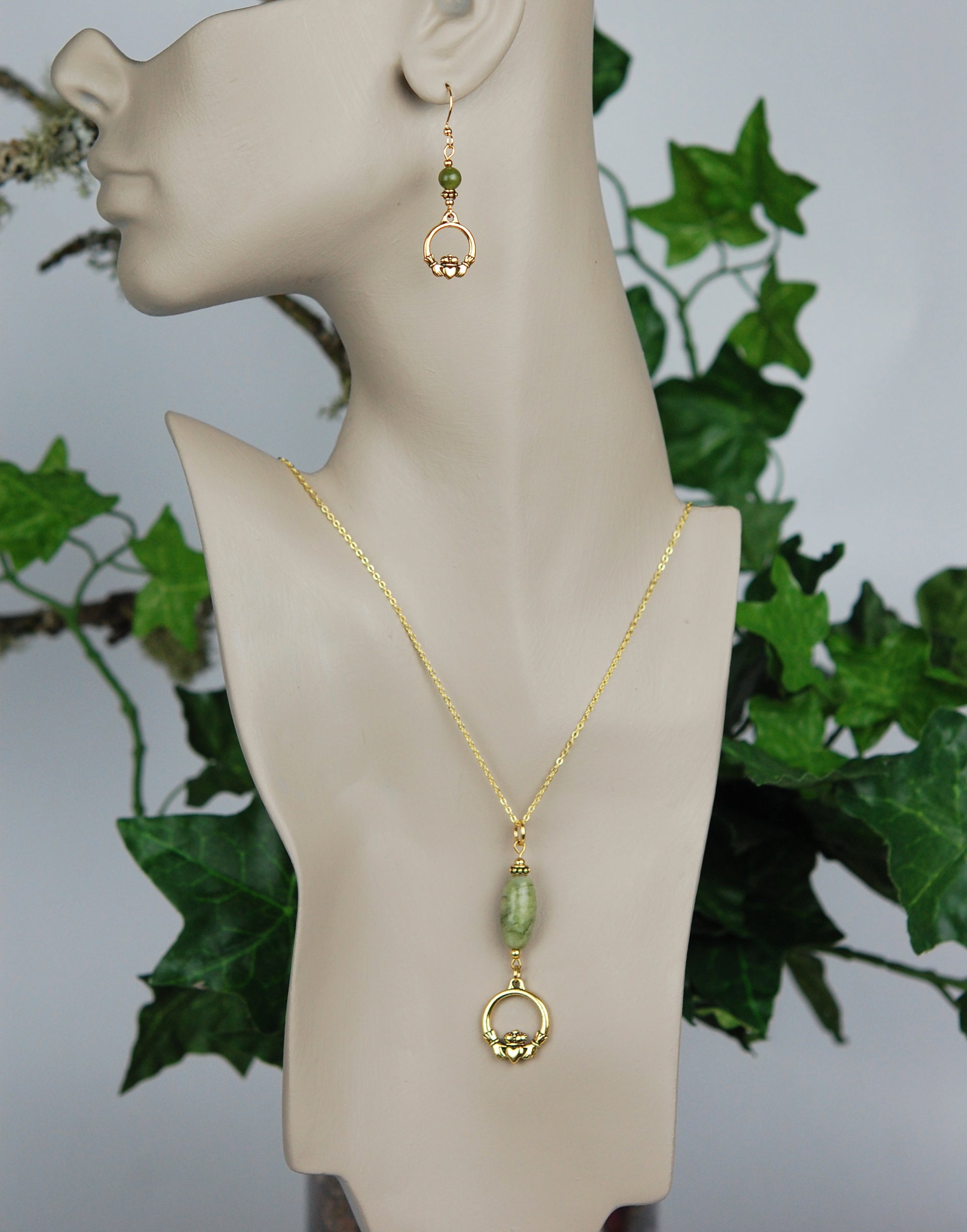 Connemara Marble with Gold Claddagh Pendant