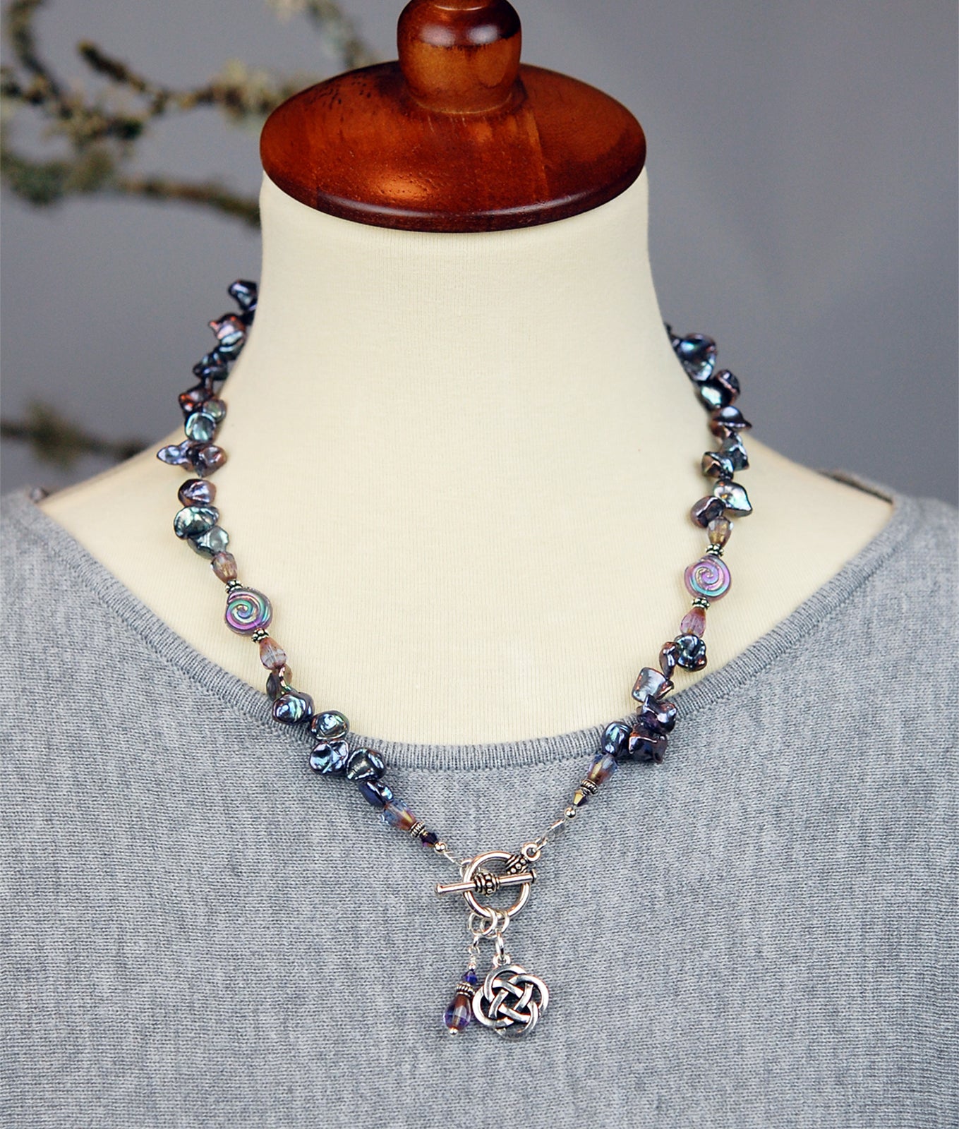 Front Toggle Clasp Freshwater Pearl Necklace