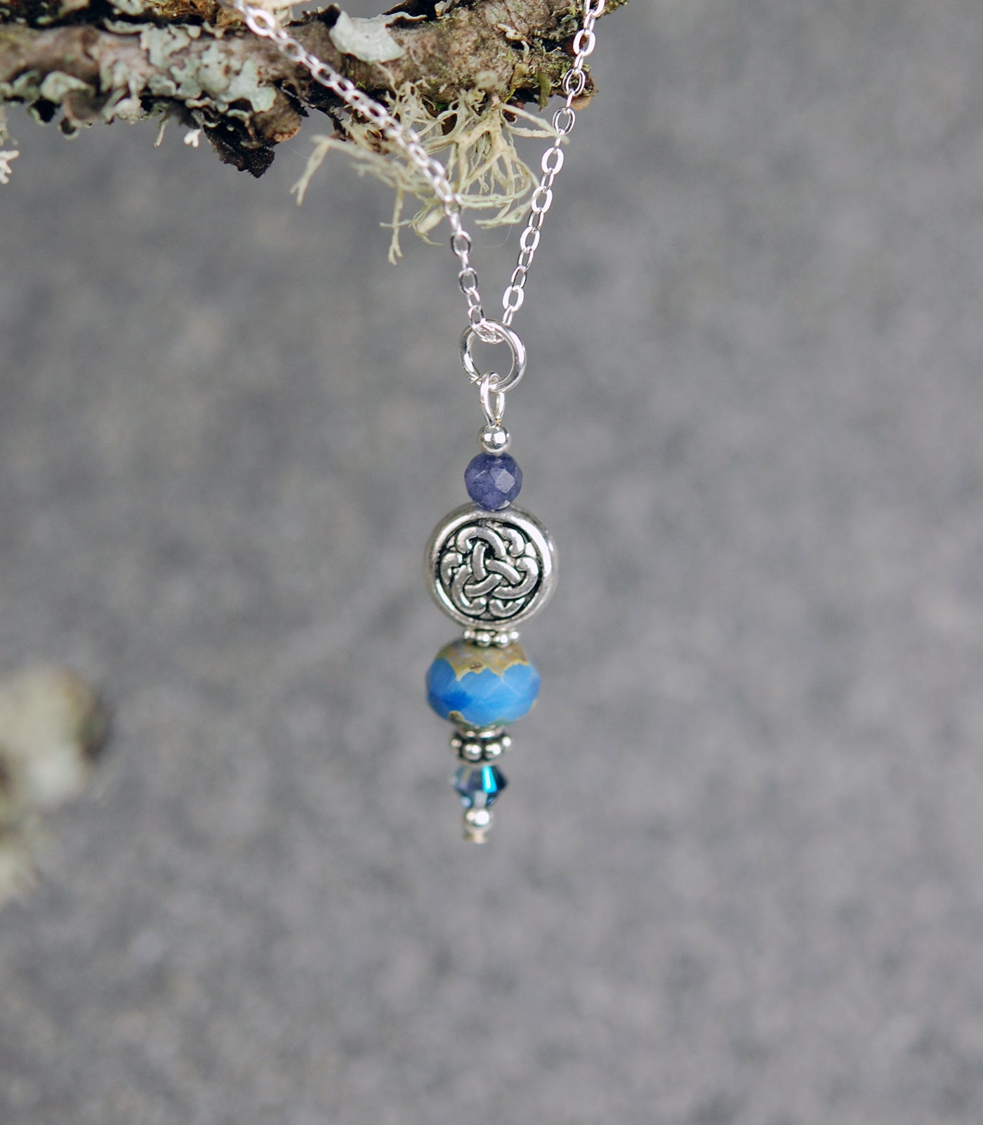 Celtic Round Knot with Rondelle and Sapphire Gemstone