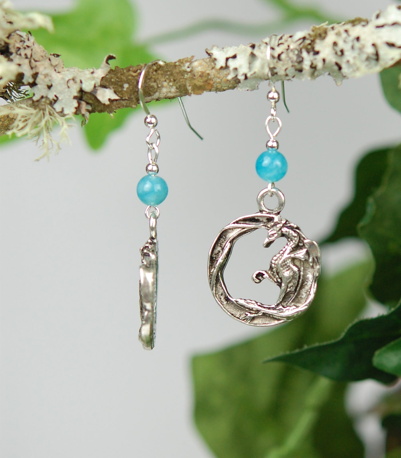 Circle Dragon with Aquamarine