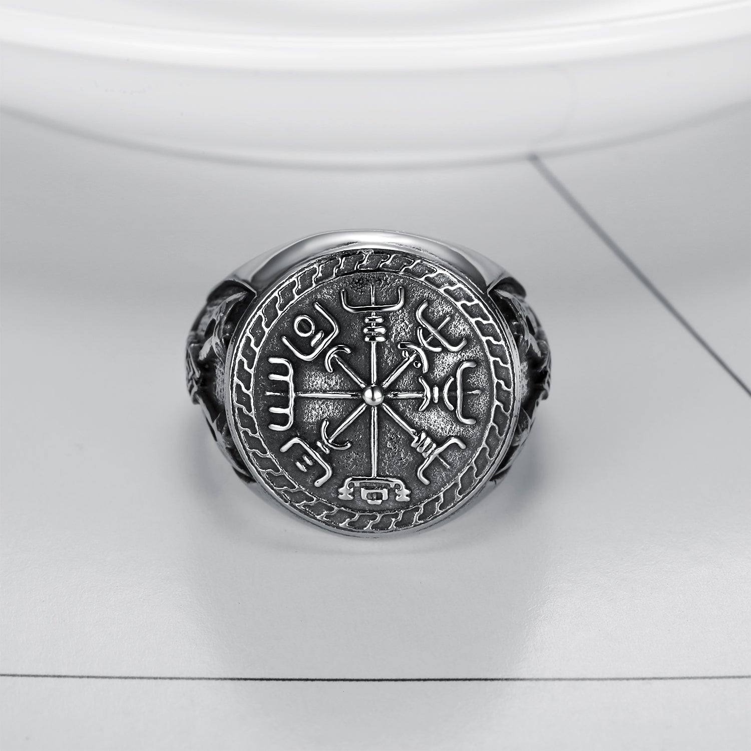 Vegvisir - Viking Compass Ring