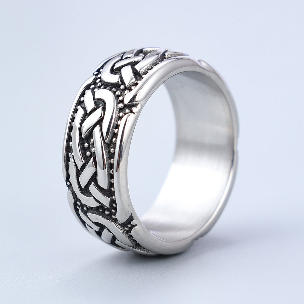 Bold Celtic Knot Ring