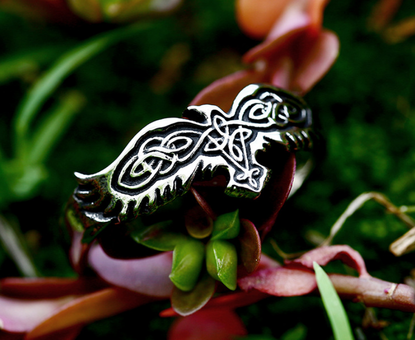 Celtic Knot Raven in Flight Ring