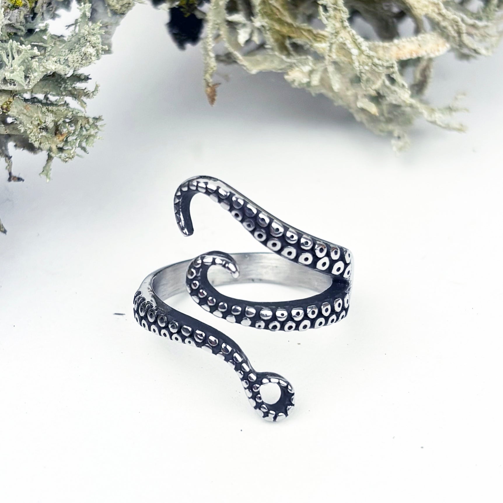 Deep Ocean "Release the Kracken" Ring