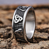 Trinity Tri Knot Ring with Hammered Background Band