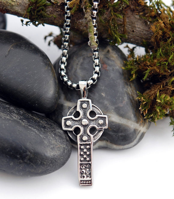 DM-03 Stainless Steel Celtic Cross Pendant